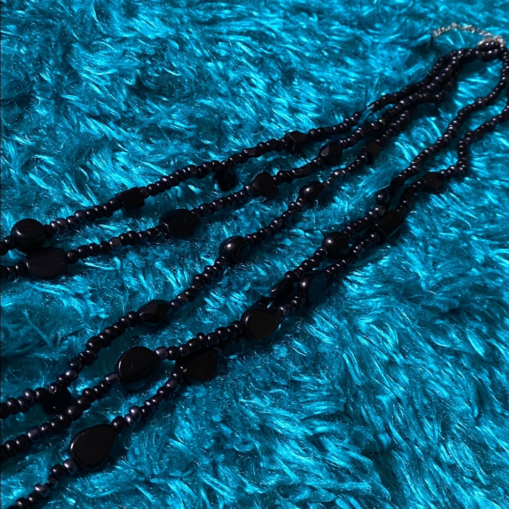 Black Five-Strand Beaded Necklace - Picture 11 of 16